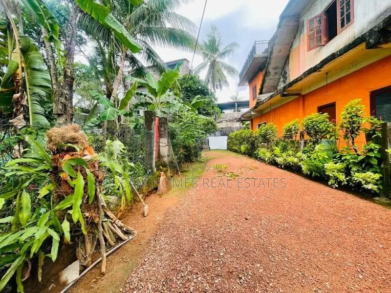Land for Sale – Kiribathgoda Makola Main Road