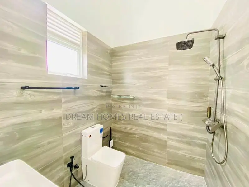 Beautiful 2BR Modern House – Kaduwela