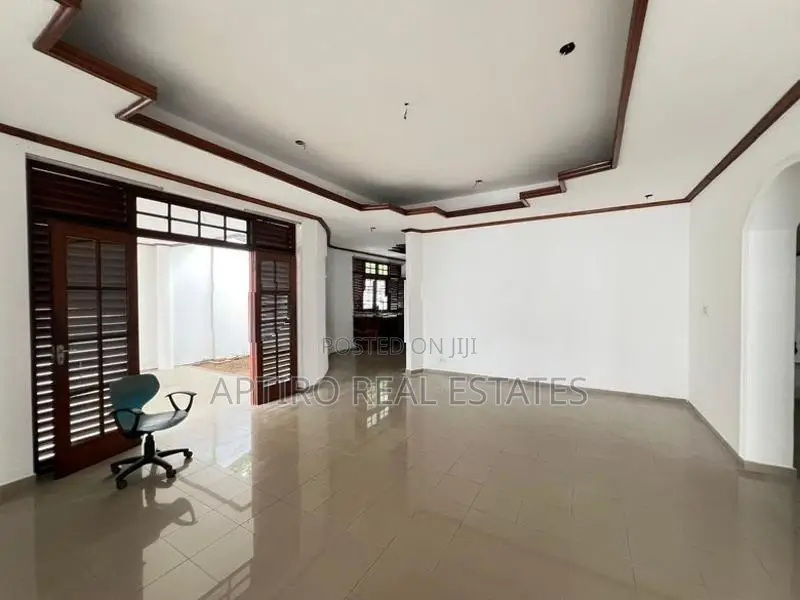 5BHK Land House for Rent - Nadhimala, Dehiwala