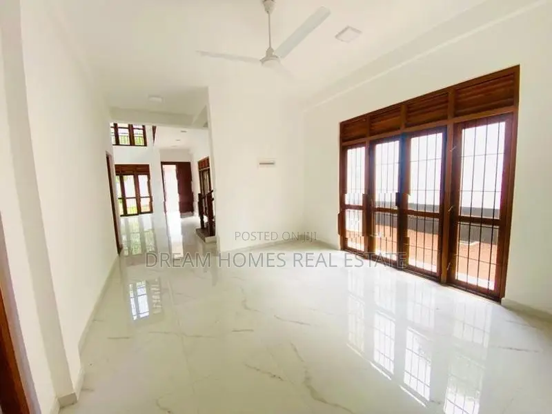 New House for Sale Piliyandala