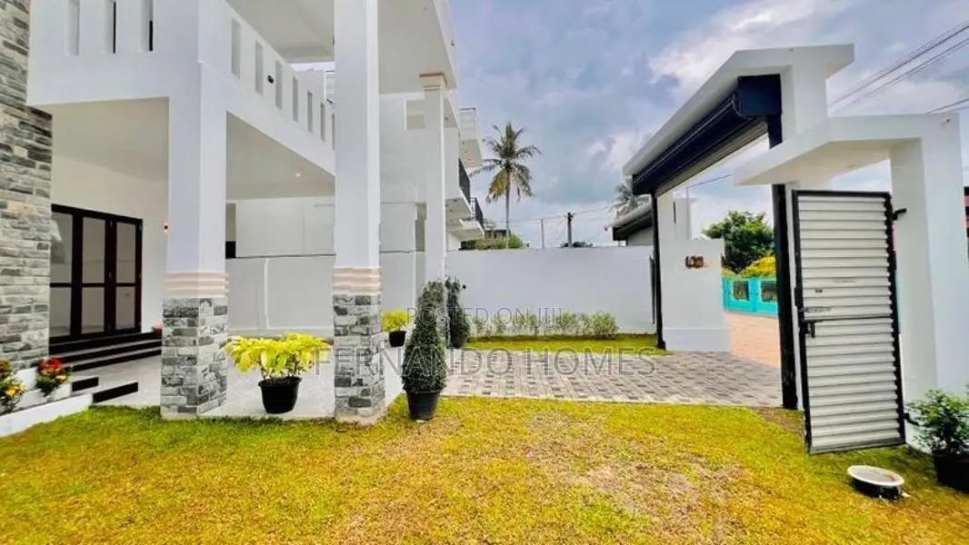 Ready View Modern Design 4 Bed Rooms Luxury House For Sale Negombo