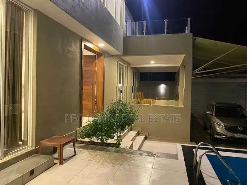 (DC1190) Luxury Furnished Villa for Sale in Padukka