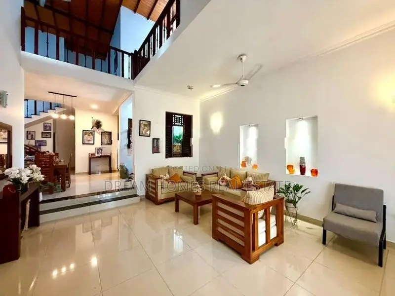 Well-Maintained House for Sale – Thalawathugoda