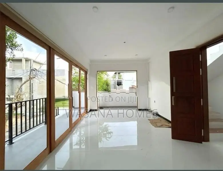 Modern Luxury House for Sale Borelesgamuwa