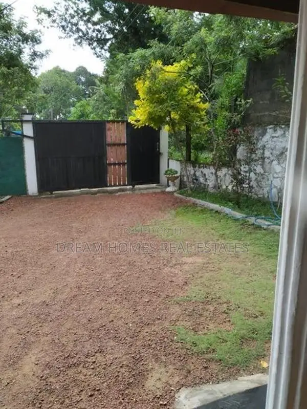 House for Sale – Kadawatha