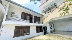 10 Bedrooms House For Rent - Colombo 07