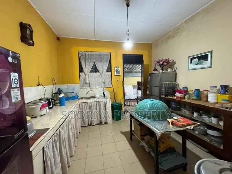Near University House for Sale in Moratuwa Suwarapola