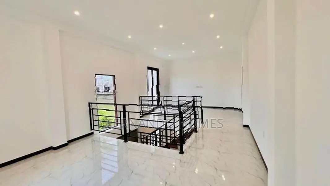 Ready View Modern Design 4 Bed Rooms Luxury House For Sale Negombo