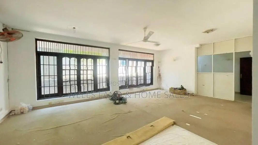 10 Bedrooms House For Rent - Colombo 07