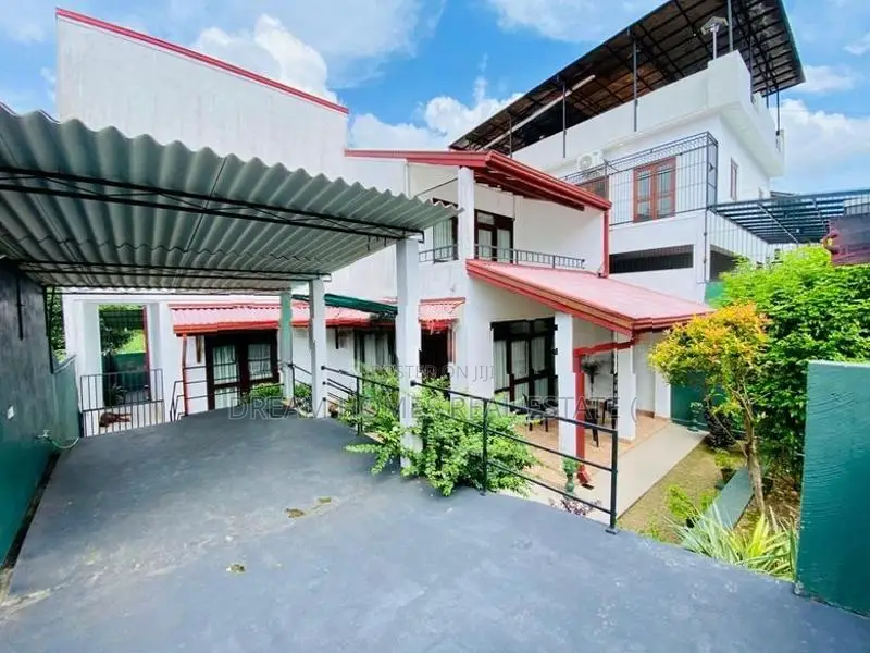 House For Sale Near Malabe Town