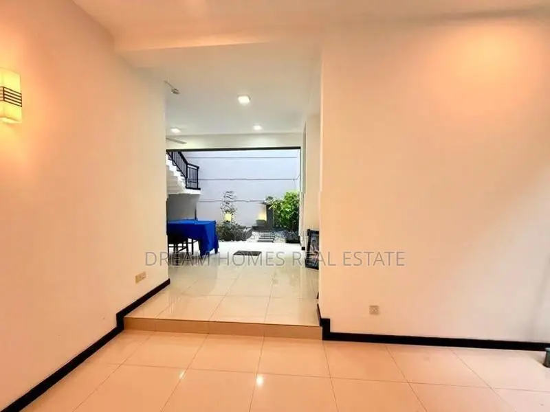 Three-Storied House for Sale – Boralesgamuwa