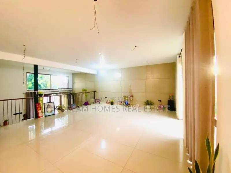 Spacious 5-Bedroom House for Rent – Thalawathugoda