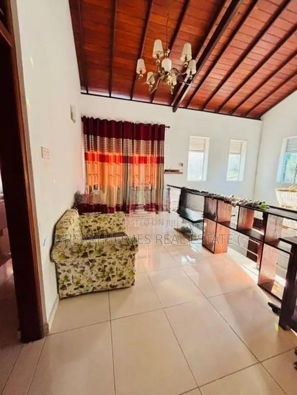 Beautiful Family Home for Sale – Rajagiriya