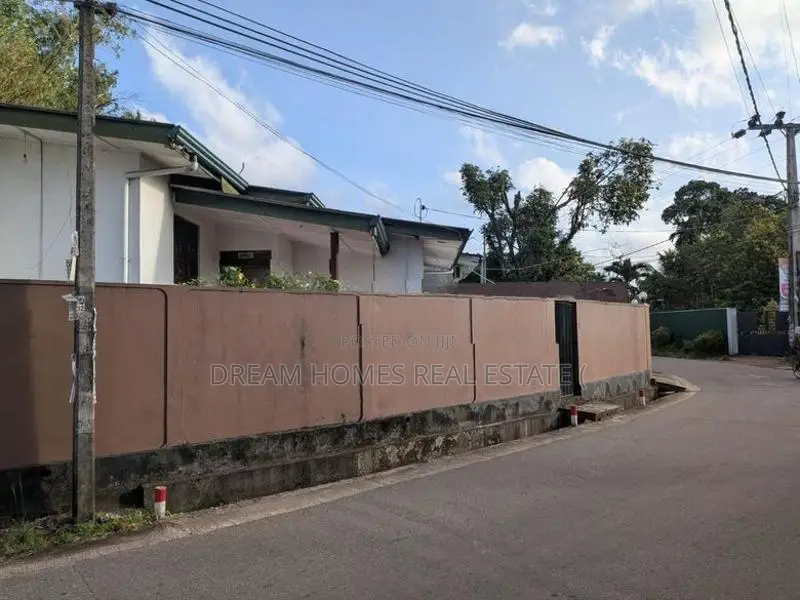 House for Sale in Mihindu Mawatha, Malabe – 10.57P