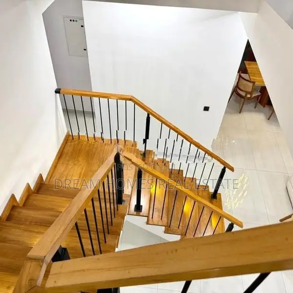 Scenic Luxury Home with Paddy Field Views for sale – Pannipitiya