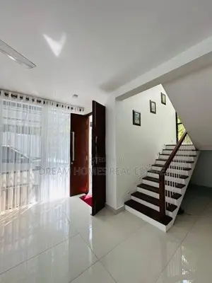 Luxury House For Sale Athrugiriya