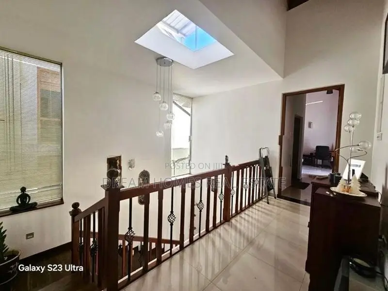 4-Bedroom House for Sale – Thalawathugoda, Hokandara Road