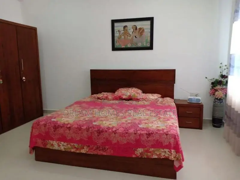 Fully-Furnished 4-Storey House Thalawathugoda