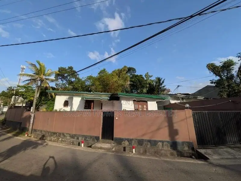 House for Sale in Mihindu Mawatha, Malabe – 10.57P