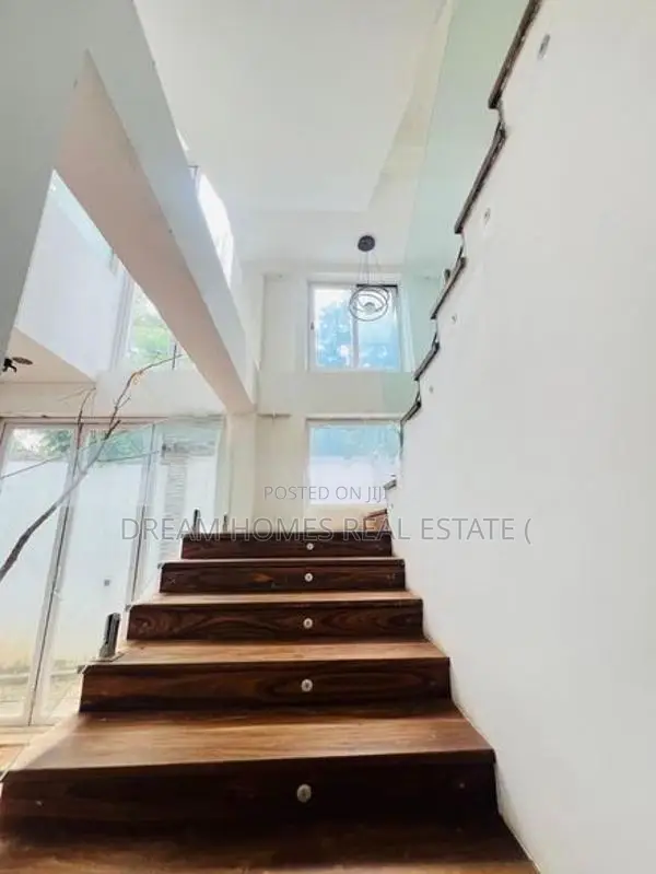 Grand Luxury House for Sale in Malabe