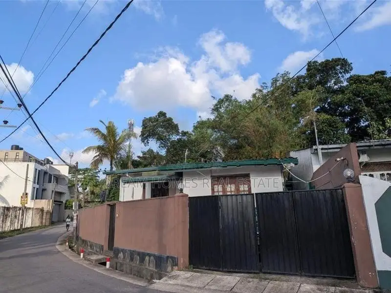 House for Sale in Mihindu Mawatha, Malabe – 10.57P