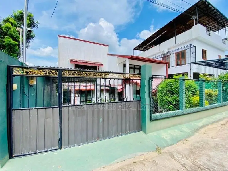 House For Sale Near Malabe Town
