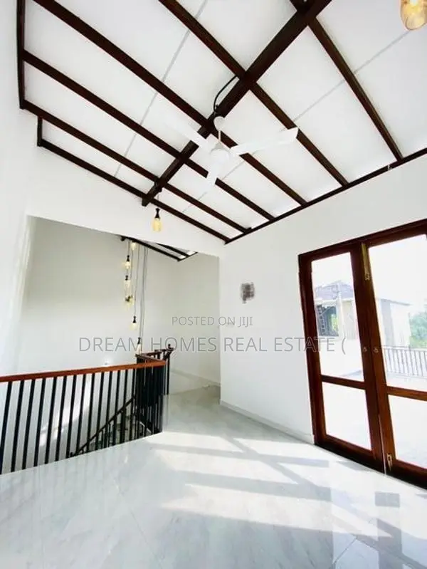 Brand New Luxury Two-Storey Home for Sale in Athurugiriya