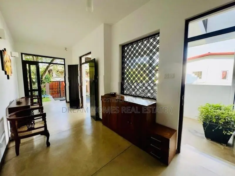 Three-Storey Luxury House for Sale – Malabe