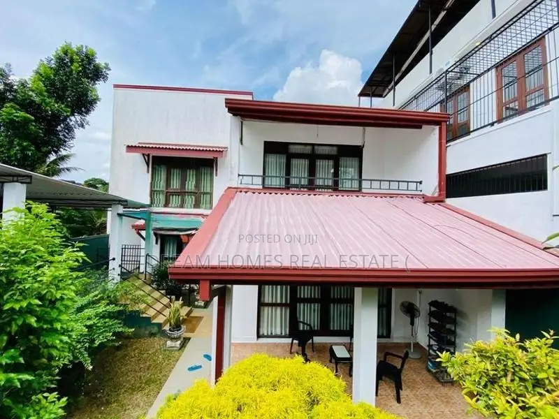 House For Sale Near Malabe Town