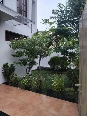 Luxury Fully Furnished 4-Bedroom House for Rent in Battaramulla