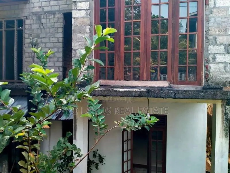(DH1359) Two Story House for Sale in Kandana Hapugoda