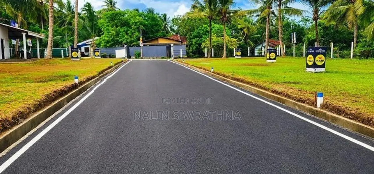 Premium Land for Sale in Bandaragama