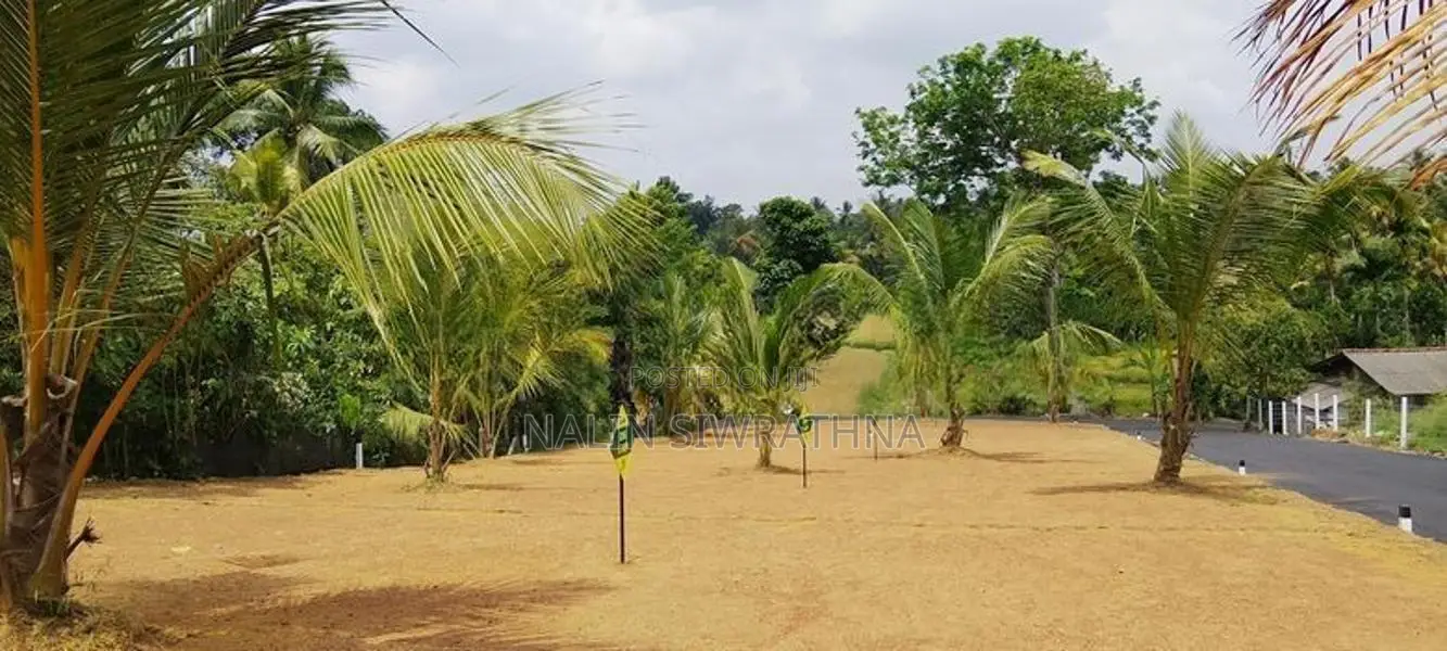 Premium Land for Sale in Kiriwattuduwa