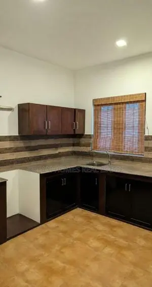 4BR House for Rent – Thalawathugoda