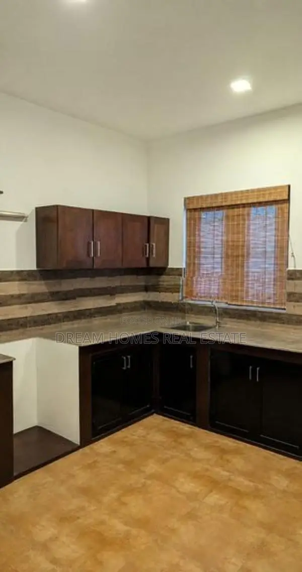 4BR House for Rent – Thalawathugoda