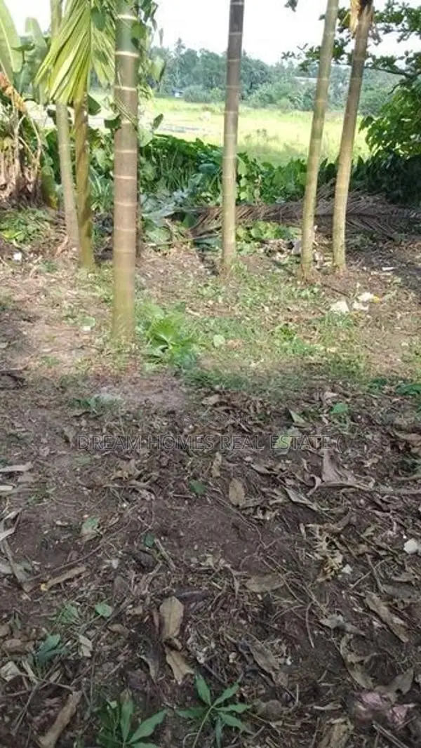 8.5 Perch Residential Land for Sale – Athurugiriya
