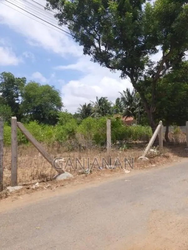 Land for Sale Tellippalai