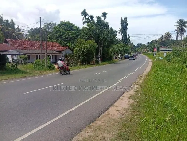House with Land for Sale Narammala