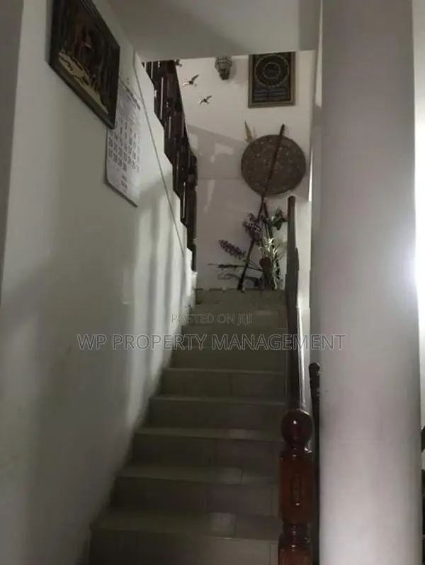 House for Sale on Old Kasbewa Road, Nugegoda