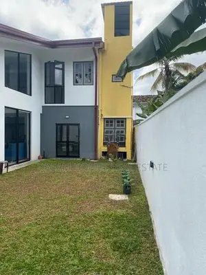 Spacious 4-Bedroom House for Rent – Thalawathugoda