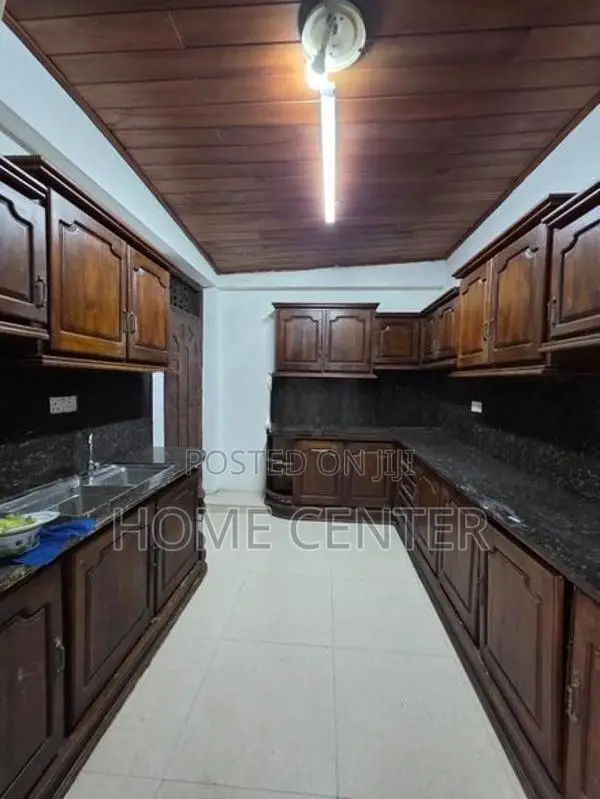 4BHK 3rd Floor House For Rent In Dehiwala ~ Kalubowila Road