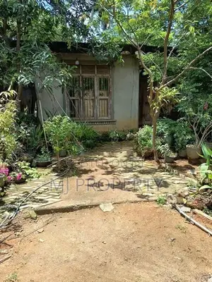 (GS-1183)Valuable HalfComplete Single Storey House for Sale Athurugiri