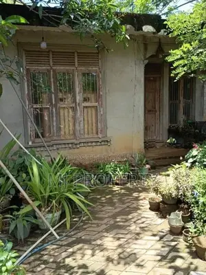 (GS-1183)Valuable HalfComplete Single Storey House for Sale Athurugiri