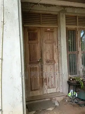 (GS-1183)Valuable HalfComplete Single Storey House for Sale Athurugiri