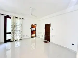 Luxury 6-Bedroom House for Sale in Akuregoda