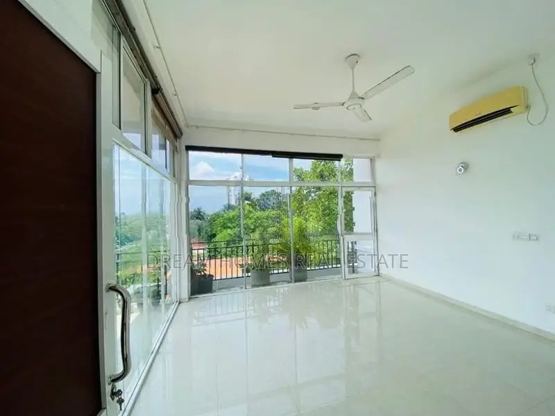 Luxury House for Sale – Rajagiriya