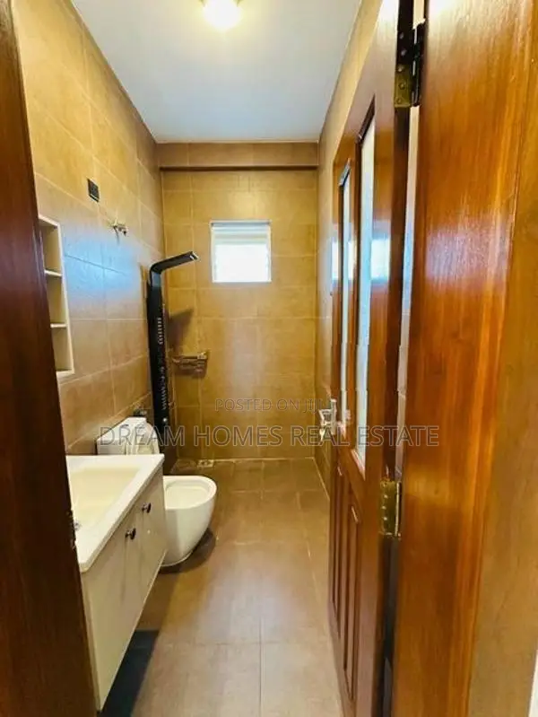 Luxury 4-Bedroom House for Sale – Boralesgamuwa