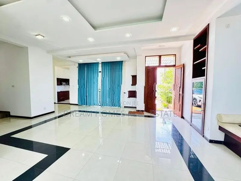 Luxury House for Sale – Rajagiriya