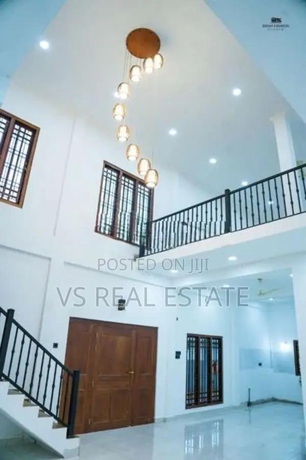 Urumpirai Luxury House for Rent