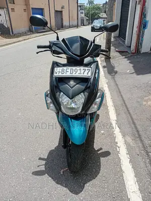 Yamaha 2017 Black